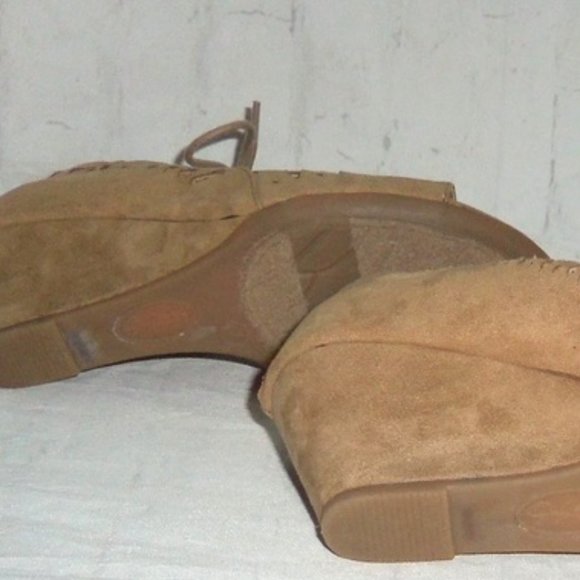 Jaclyn Smith Tan Effie Lace Up Back Zip Wedge Sandals - Sz 7 - Picture 9 of 14